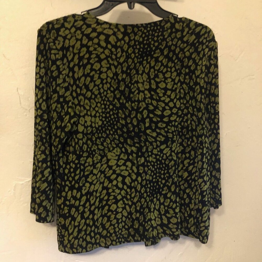 The Travel Collection Womens SZ Small Button Front Cardigan Top 3/4 Sleeves - Picture 3 of 3